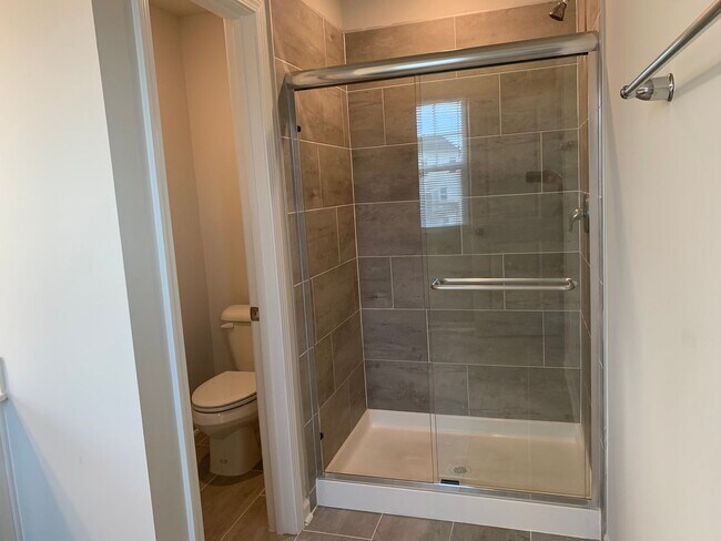 Building Photo - 2471 Tonoloway Dr