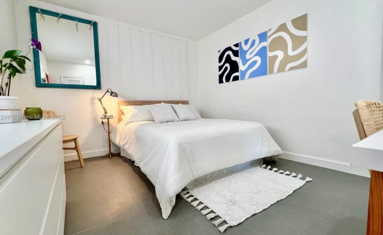 Building Photo - 14605 SW 75th Ave