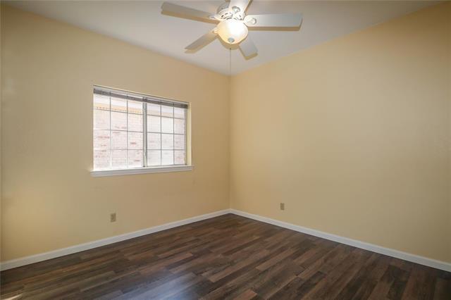 Building Photo - 800 Sundance Cir