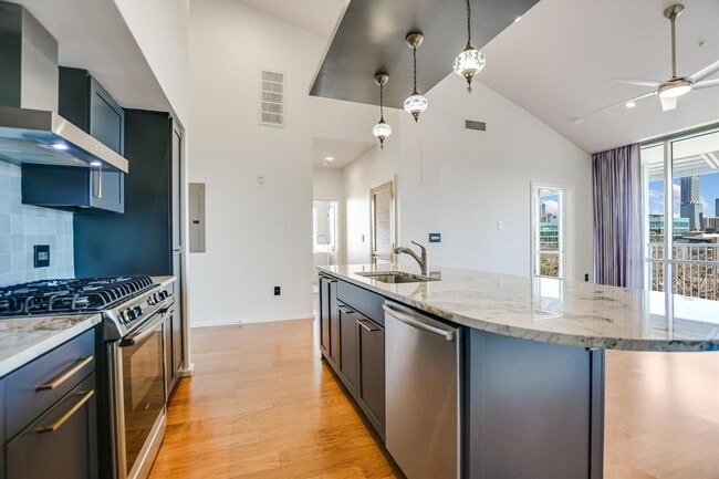 Building Photo - 1600 Barton Springs Rd