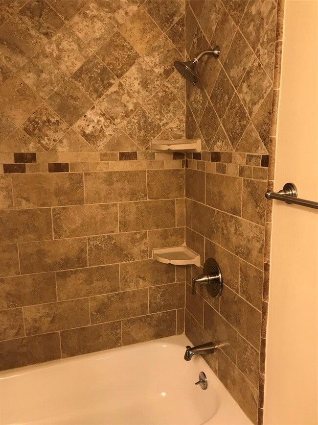 Building Photo - 6708 Bramley Dr