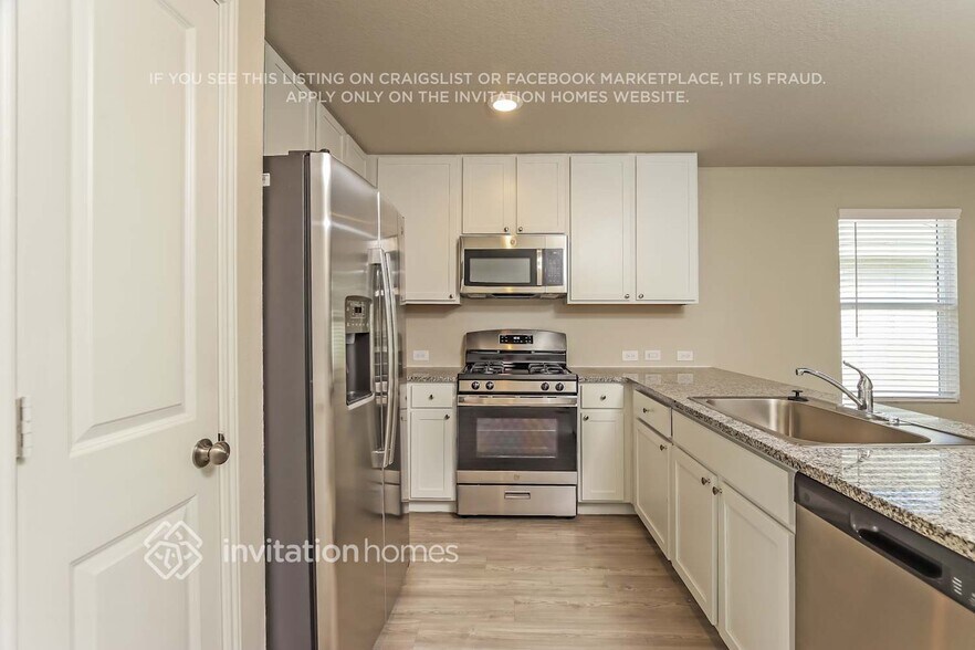 Building Photo - 4148 Waterfall Cv
