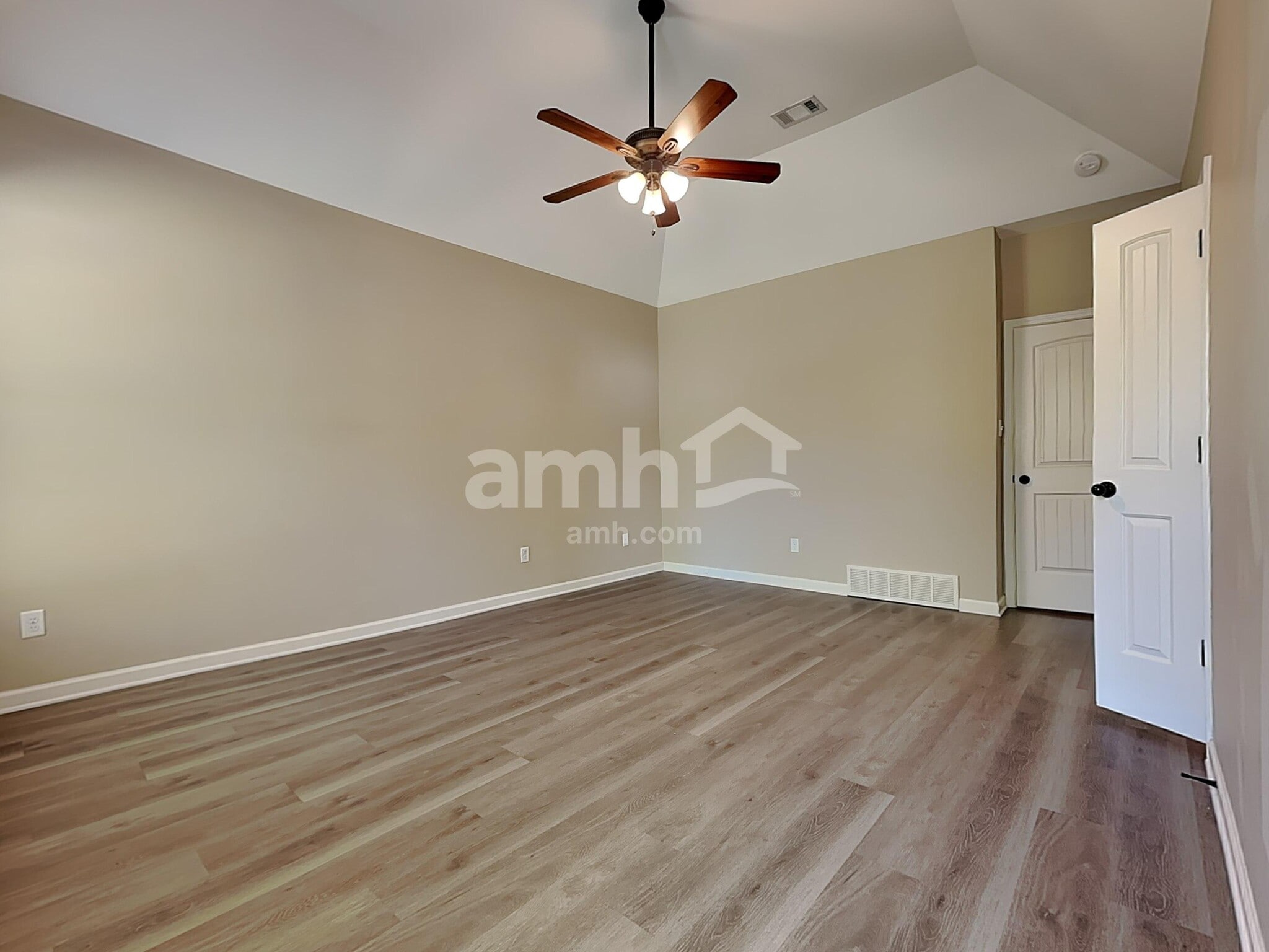 Building Photo - 4616 Wedge Hill Dr
