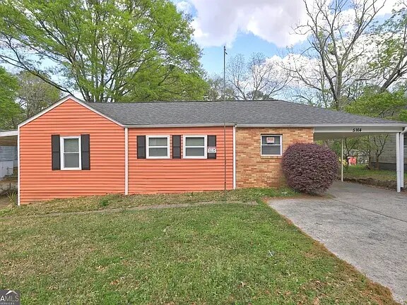 Building Photo - 5164 Phillips Dr