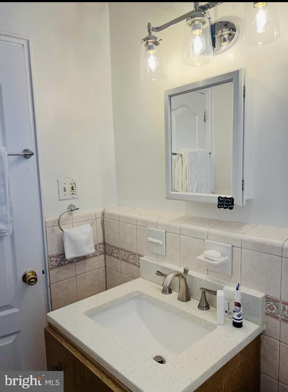 Building Photo - 313 Nicholson St NE