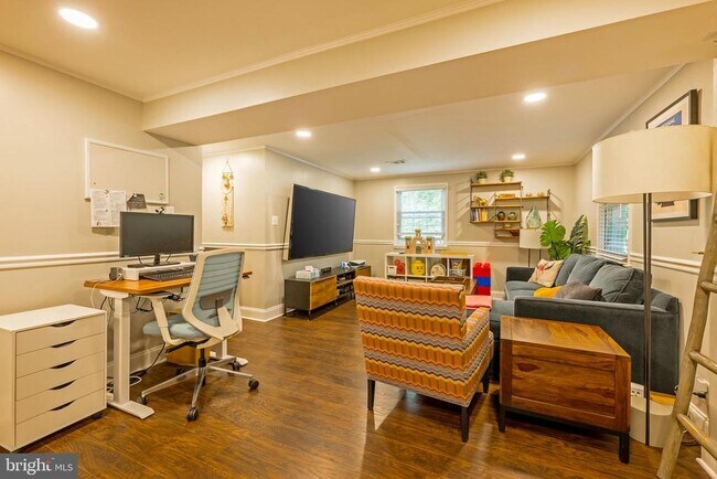 Building Photo - 4625 Willet Dr