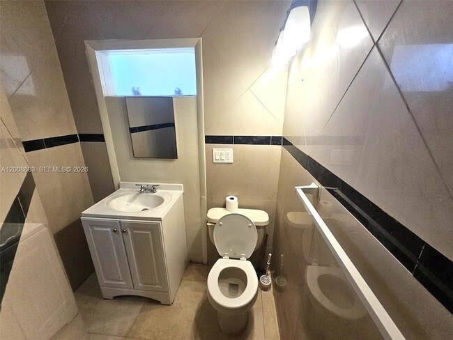 Building Photo - 10790 SW 46th St