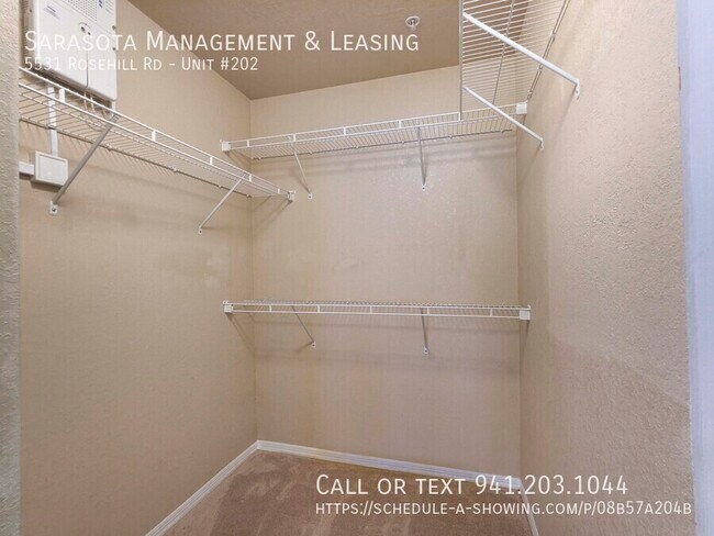 Building Photo - 5531 Rosehill Rd