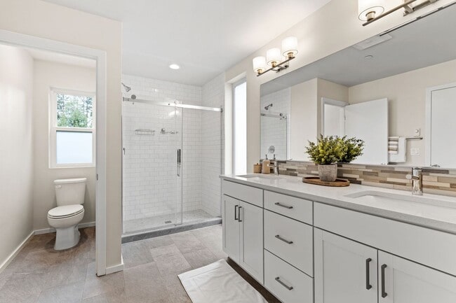 Building Photo - Like-New 4BR Corner Home w/ A/C, 2-Car Garage & Bonus Room