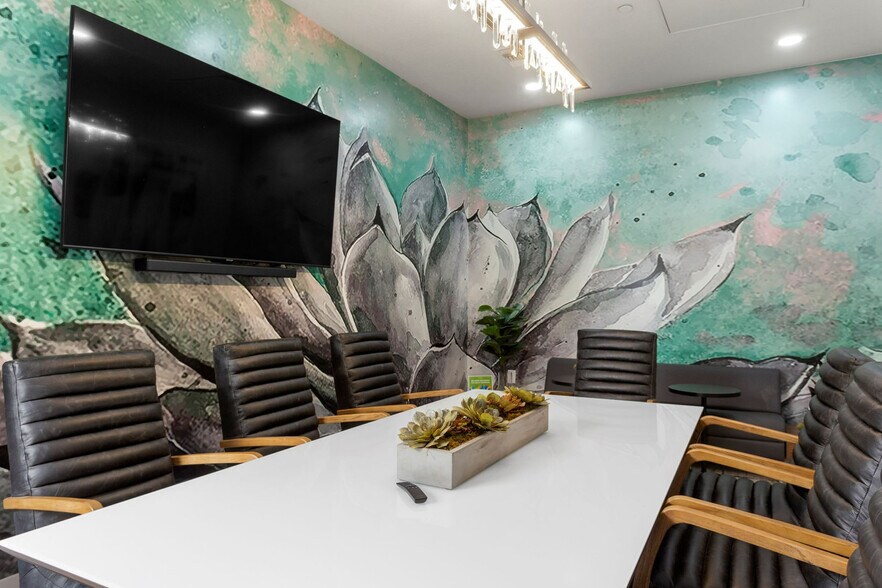 Building Photo - 9450 W Cabela Dr