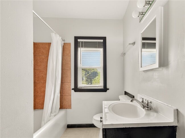 Building Photo - 81 Baier Dr