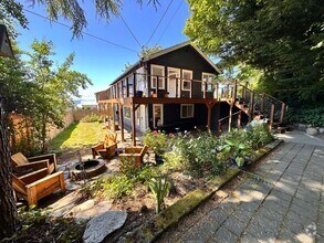Building Photo - Charming West Seattle Home with Views of P...