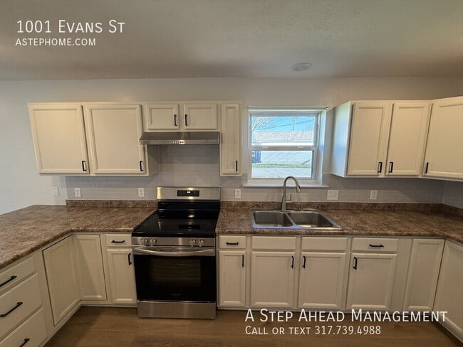 Building Photo - 1001 Evans St