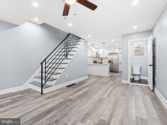 Building Photo - 2075 Bellmore St