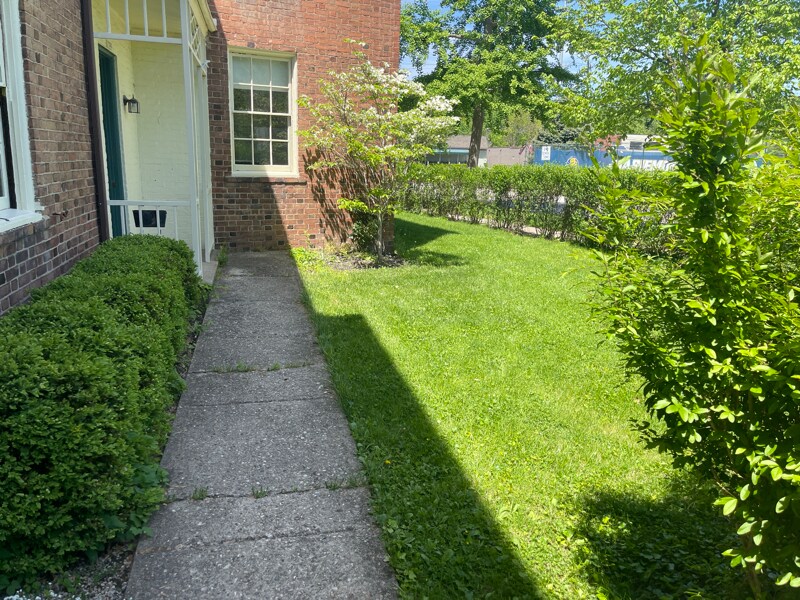 Building Photo - 3929 Plainville Rd