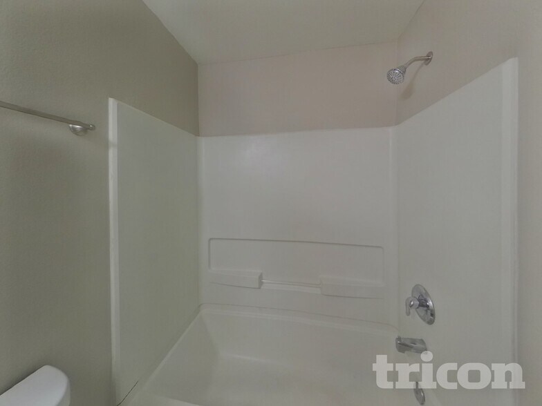 Building Photo - 1104 New Day Ct