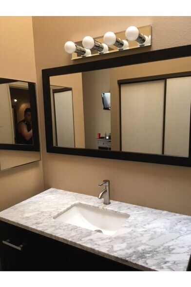 Building Photo - 4140 Workman Mill Rd