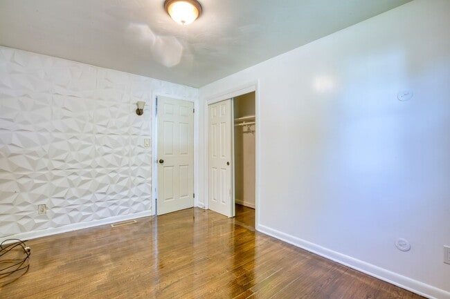 Building Photo - 171 Newell Ave