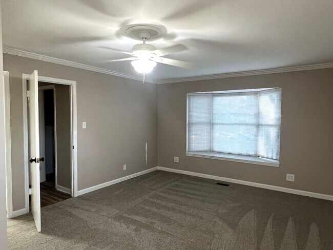 Building Photo - Seeing is Believing!!!