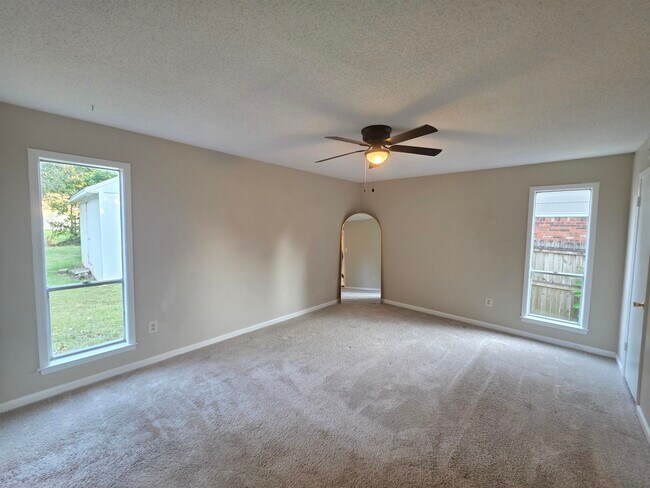 Building Photo - 4098 Mimosa Hill Ln
