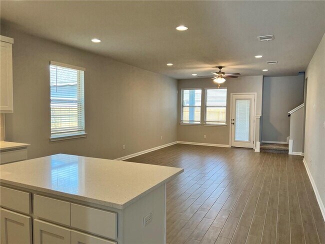 Building Photo - 2724 Juniper Woods Rd