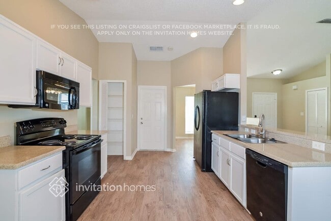 Building Photo - 14409 N Greater Hills Blvd