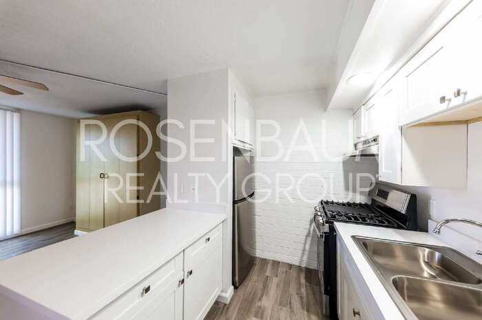 Building Photo - 6320 N 16th St