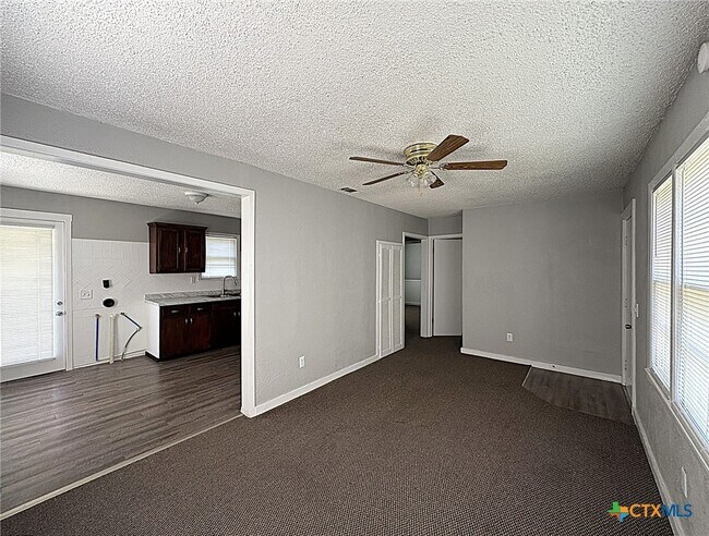 Building Photo - 306 N Ann Blvd