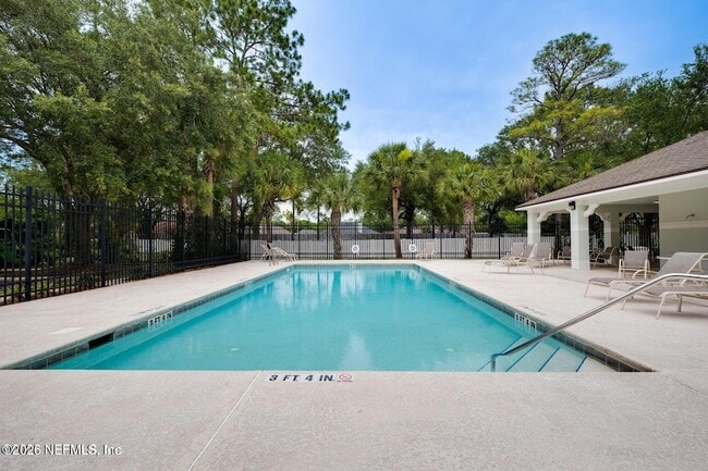 Building Photo - 12311 Kensington Lakes Dr