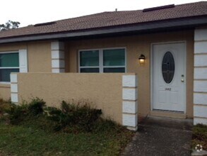 Building Photo - Remodeled Patio Home, Minutes Away From UC...