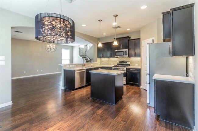 Building Photo - 12701 Brycen Ct