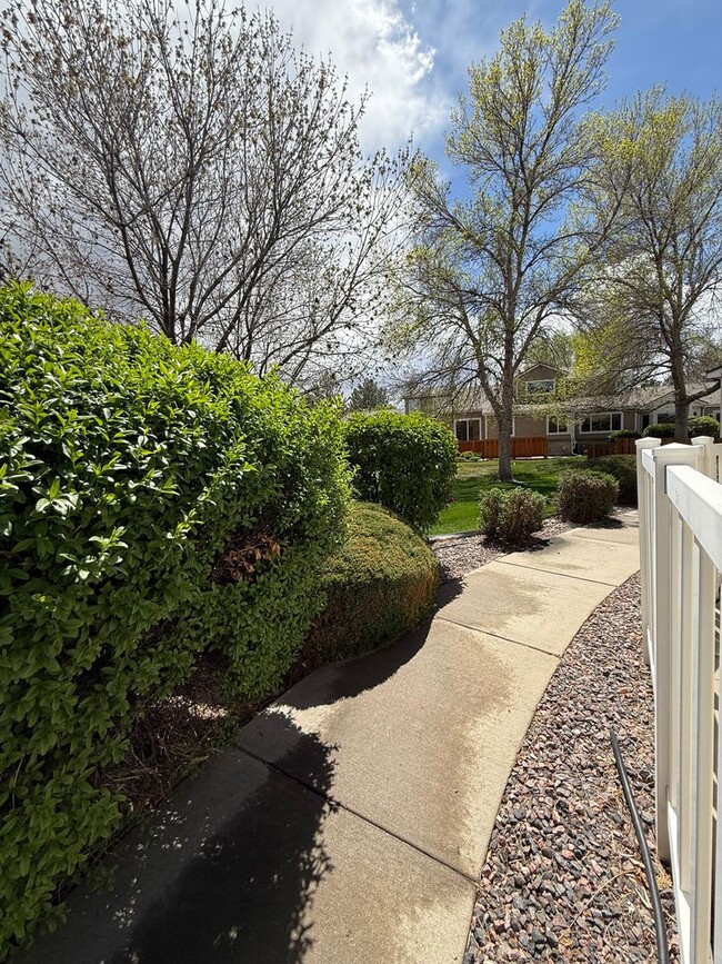Building Photo - Charming 2 Bed, 2 Bath Home for Rent in We...