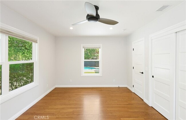 Building Photo - 933 W Riviera Dr