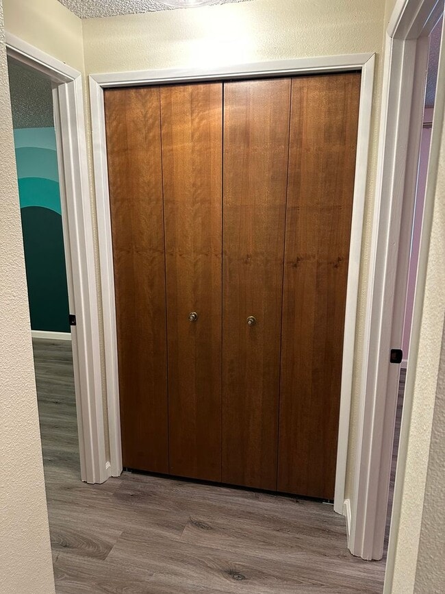 Building Photo - Beautiful 3 bedroom 2 bathroom house in a ...