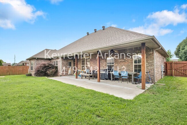 Building Photo - 1048 Tarah Knolls Cir