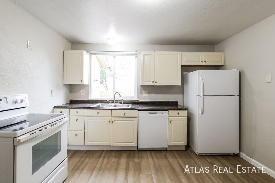 Building Photo - 14782 E Elk Pl