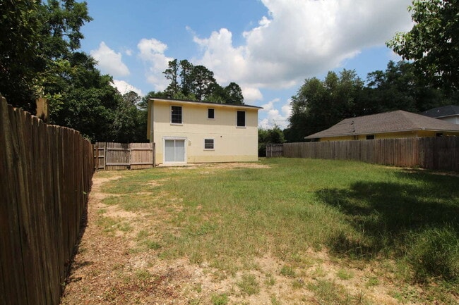 Building Photo - Available 8/15 – Charming 3BR/2BA Milton H...