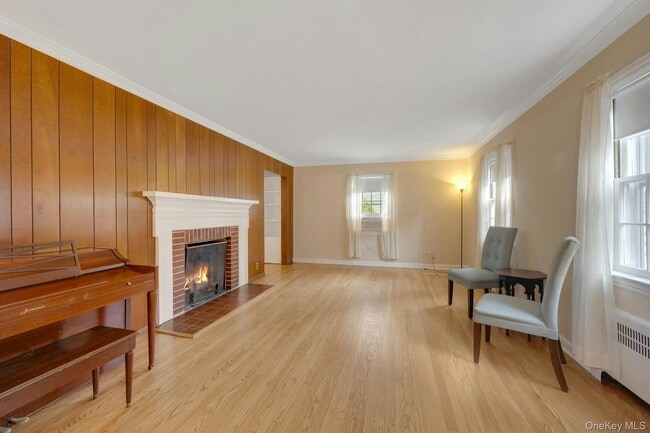 Building Photo - 136 White Rd