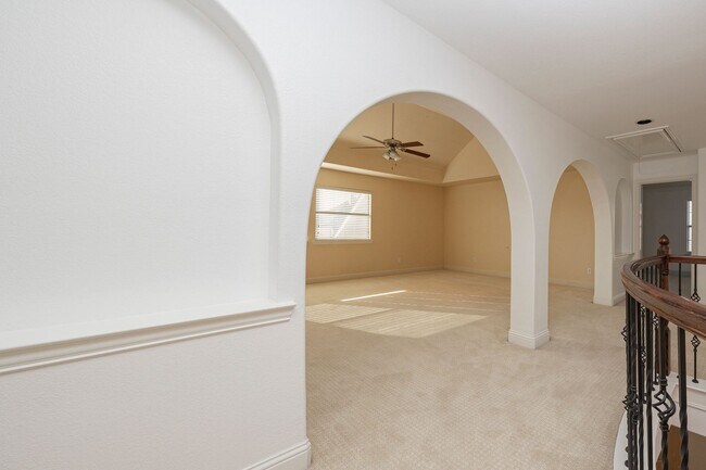 Building Photo - Spacious and beautifully designed with 5 bedrooms, 4 bath in a desirable location.