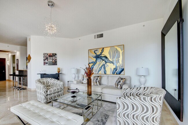 Building Photo - 550 Okeechobee Blvd