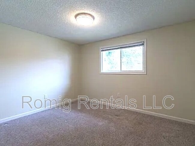 Building Photo - 3107 L St