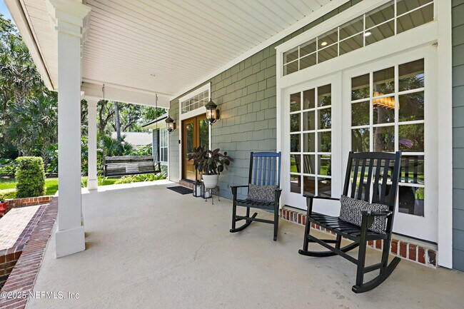 Building Photo - 24601 Deer Trace Dr
