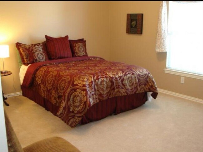 Building Photo - 306 Pinnacle Cove Ct