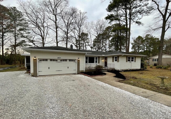 Building Photo - 4810 Meadowlark Dr