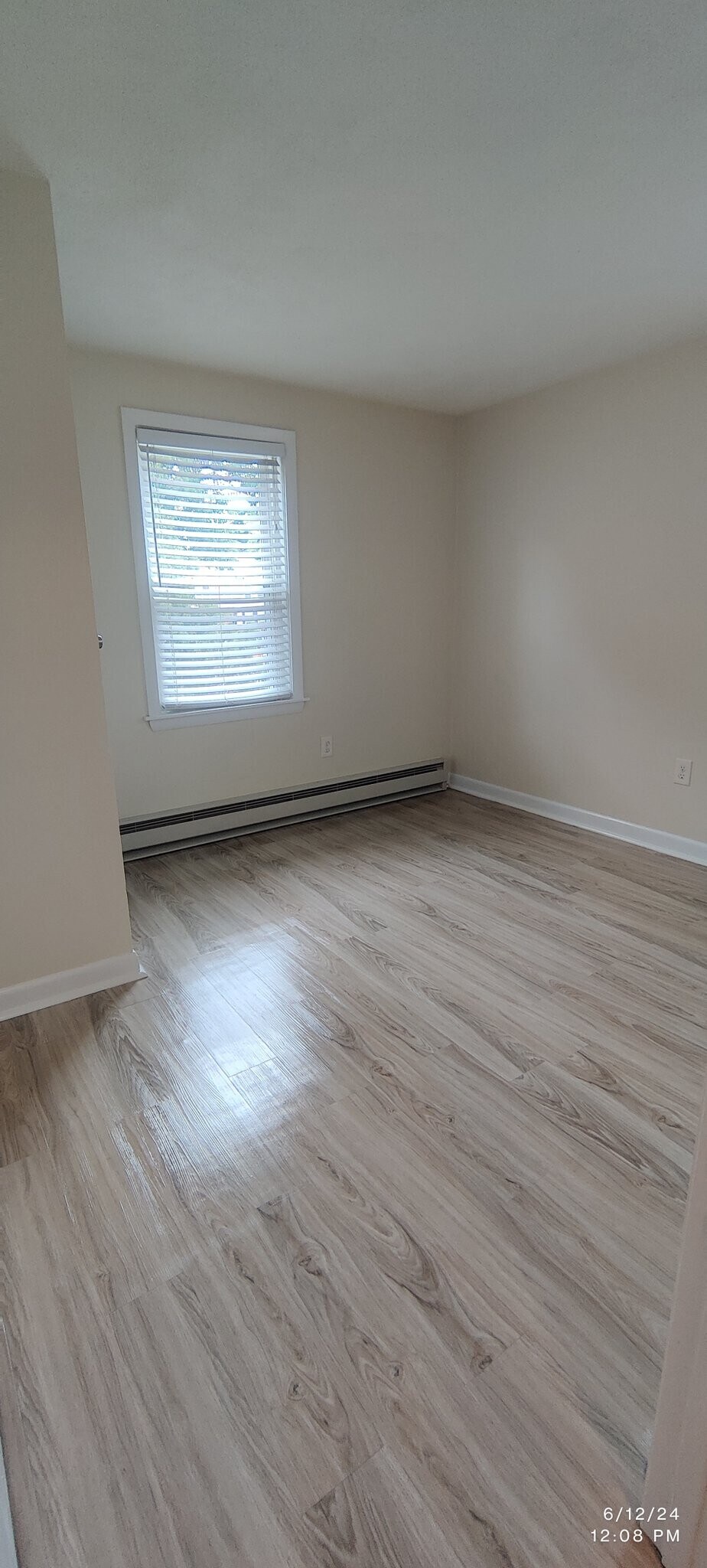 Building Photo - 5 Edwards St