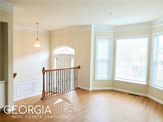 Building Photo - 1711 Highlands View Dr
