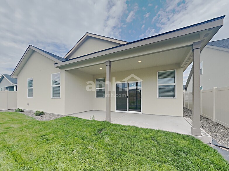 Building Photo - 175 E Sicily Dr