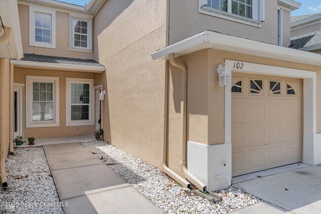 Building Photo - 400 Trotter Ln