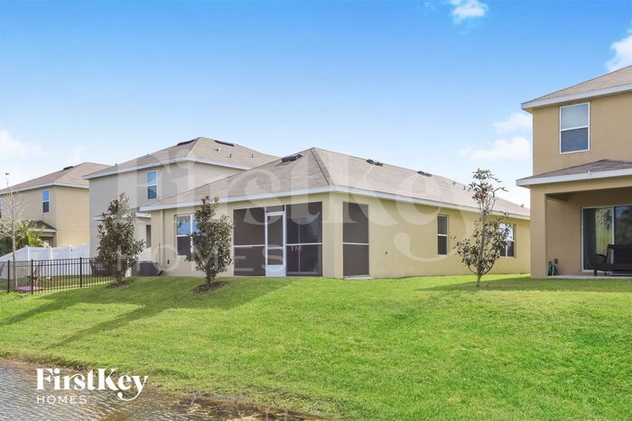 Building Photo - 4809 San Palermo Dr