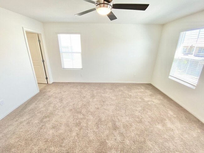 Building Photo - STUNNING BRAND NEW 3 BEDROOMS 2.5 BATHROOMS TWO STORY TOWNHOUSE WITH 2 CAR GARAGE